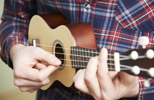 10 mẹo hay để học ukulele