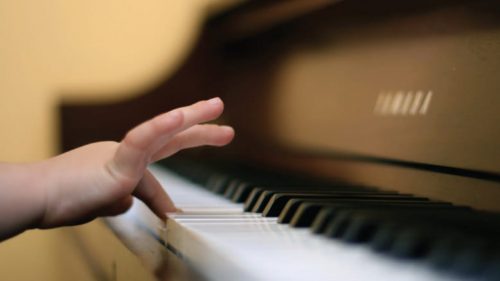 Học đàn piano và những lợi ích thực tế